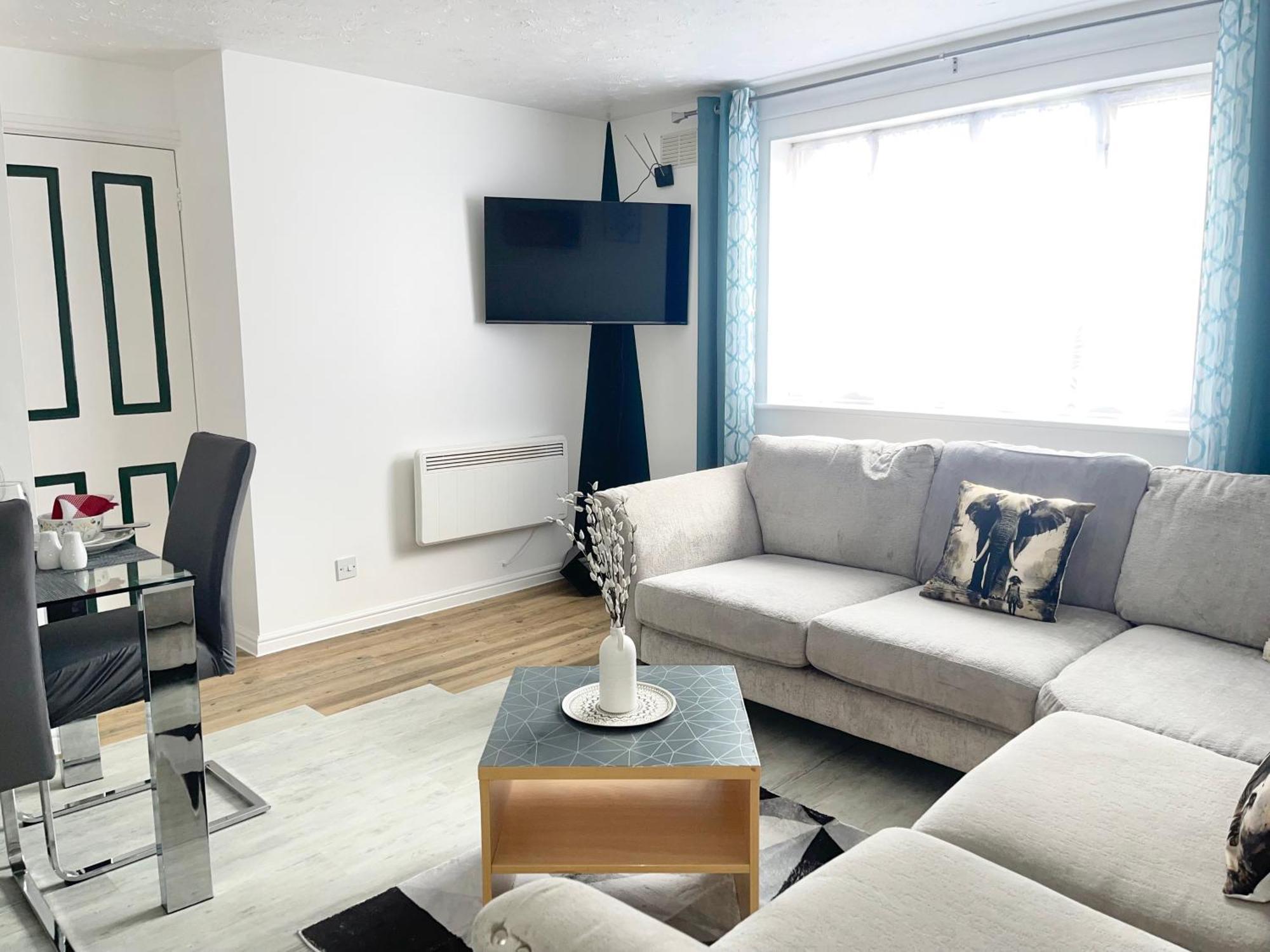 Juniper - 2 Bedrooms London