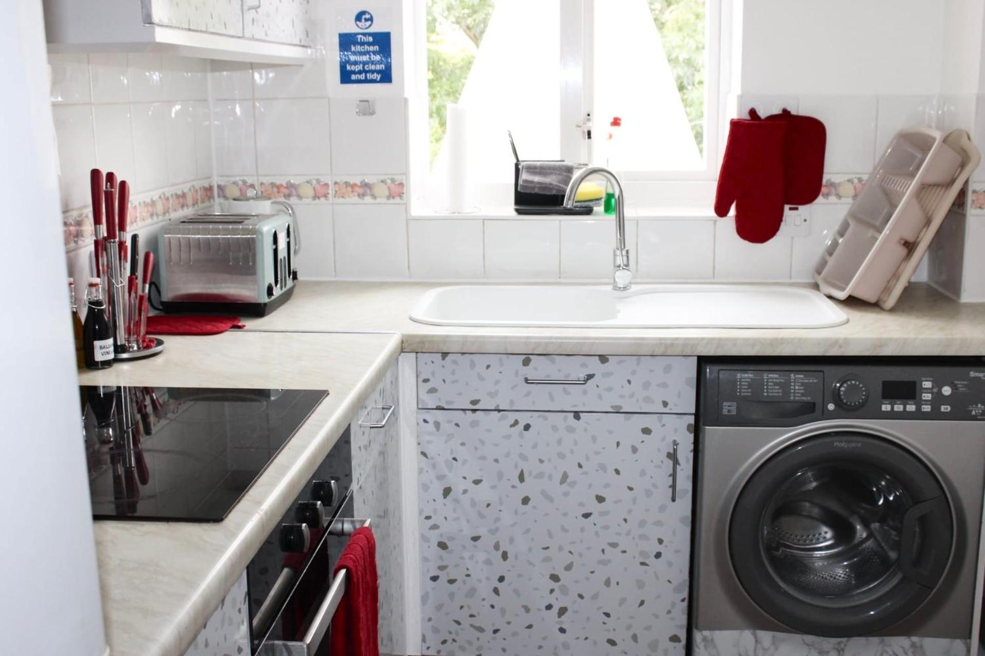 Juniper - 2 Bedrooms Apartment London
