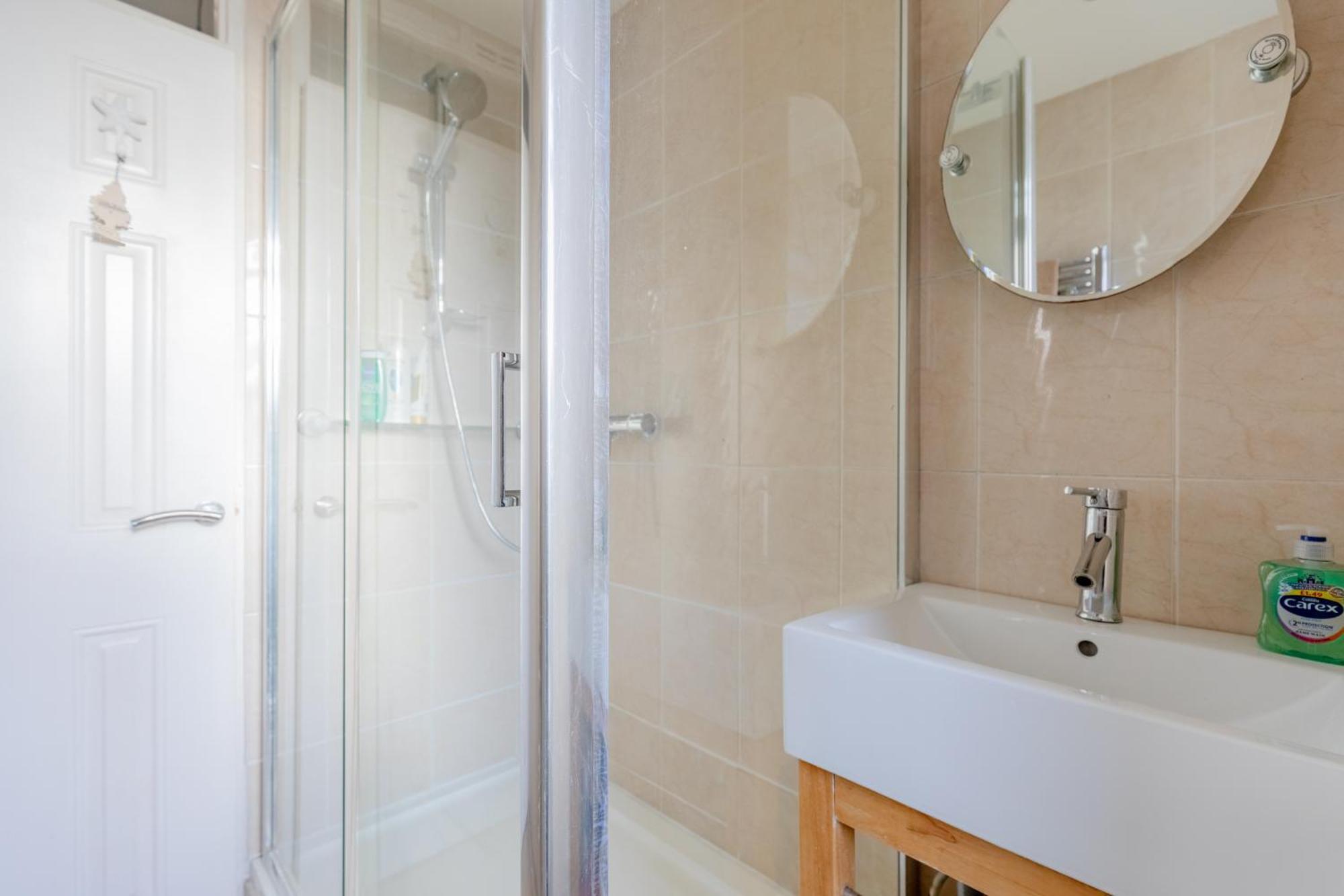 Apartment Quaint 1bd Flat With Balcony In Maida Vale London