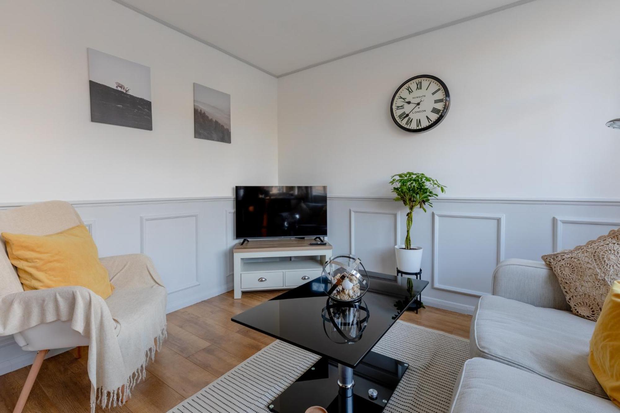 Quaint 1bd Flat With Balcony In Maida Vale