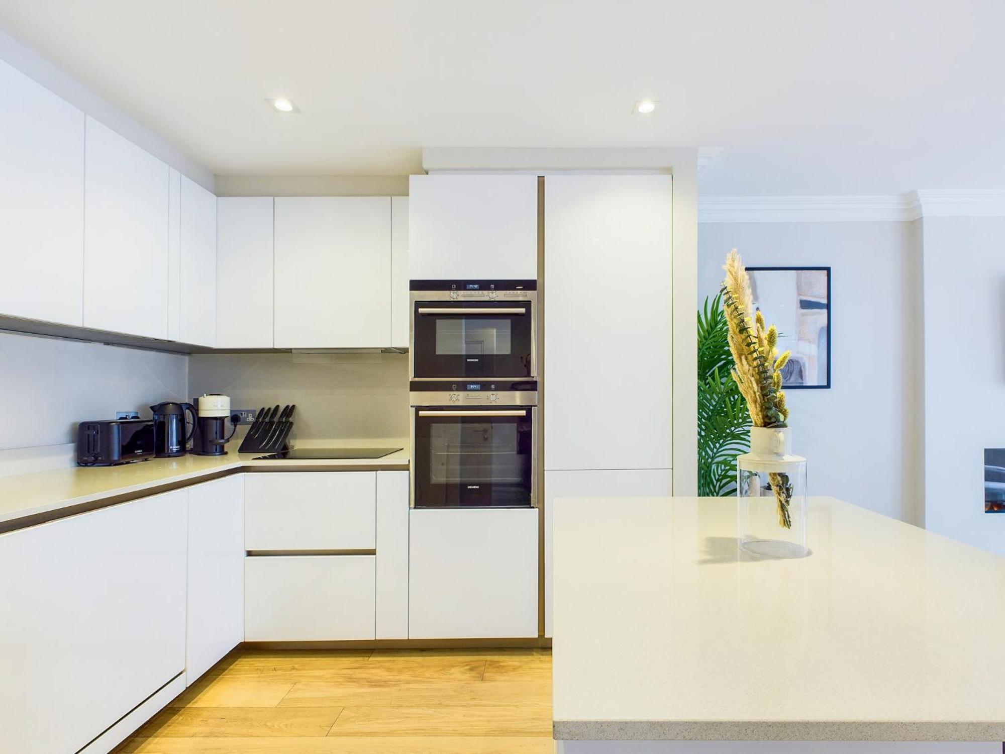 Be - Mayfair Residences Apartment London