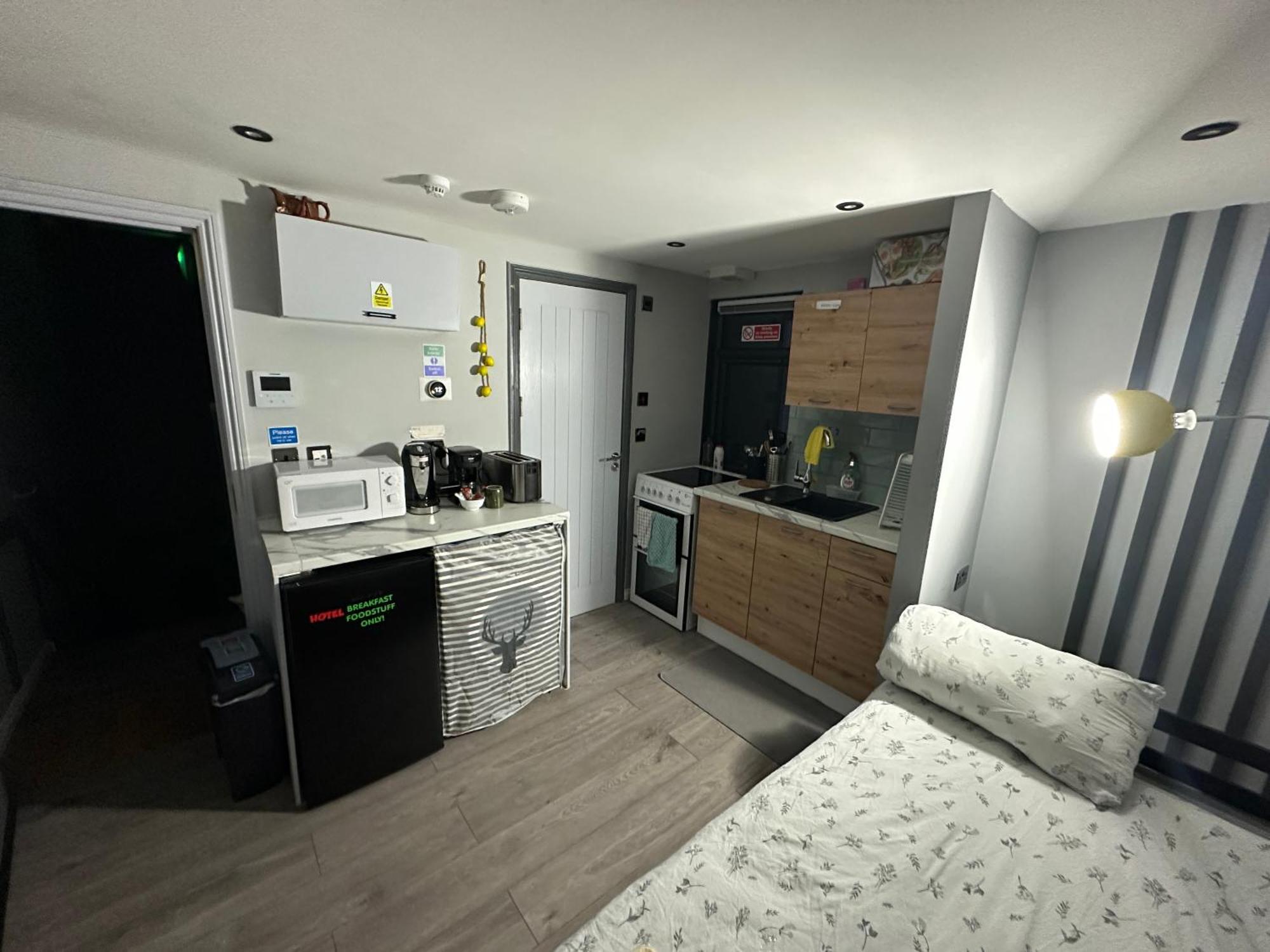 Bed & Breakfast Elegance Suits 20 Minutes To Londen