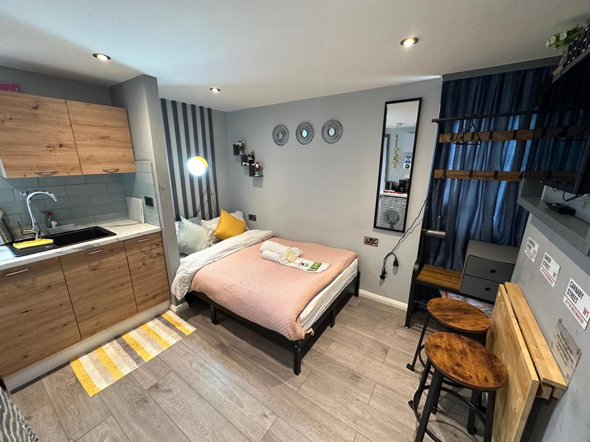 Bed & Breakfast Elegance Suits 20 Minutes To Londen