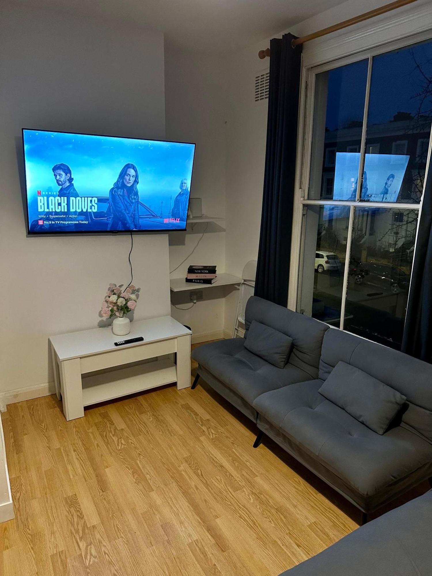 41b Flat Near Zone 1 Apartment