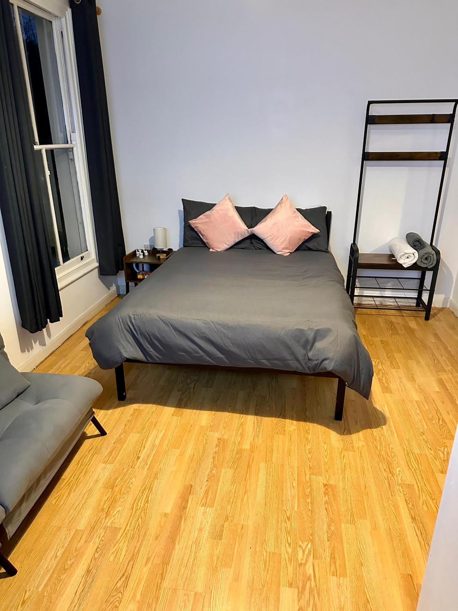 Apartment 41b Flat Near Zone 1