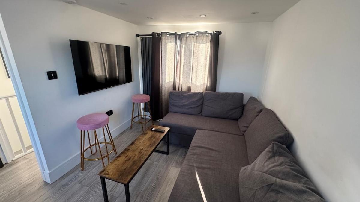 Cosy 2 Bedroom Apartamento Londres