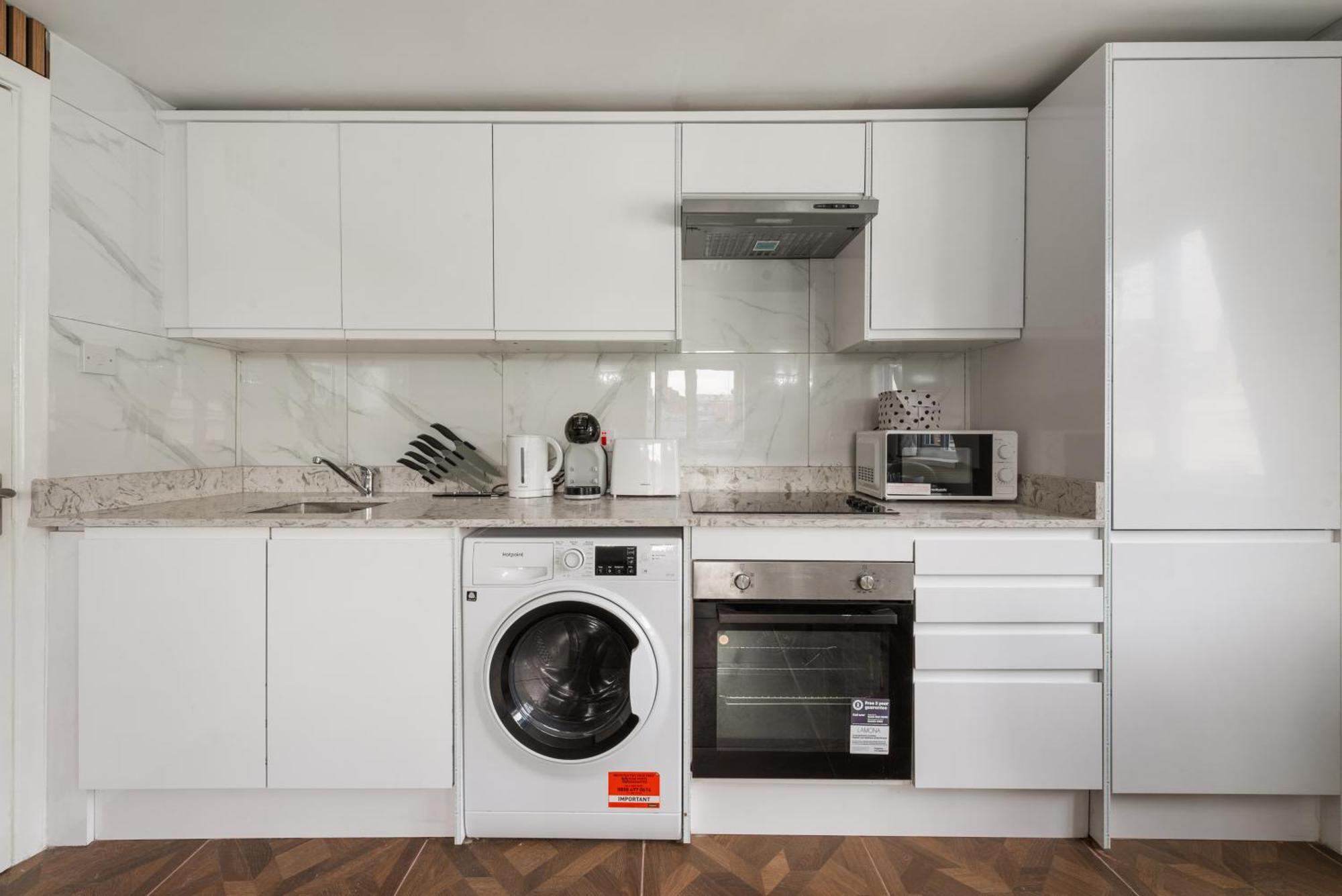 Stylish 2 Bedroom In The Heart Of Soho Gs5 Appartement Londen