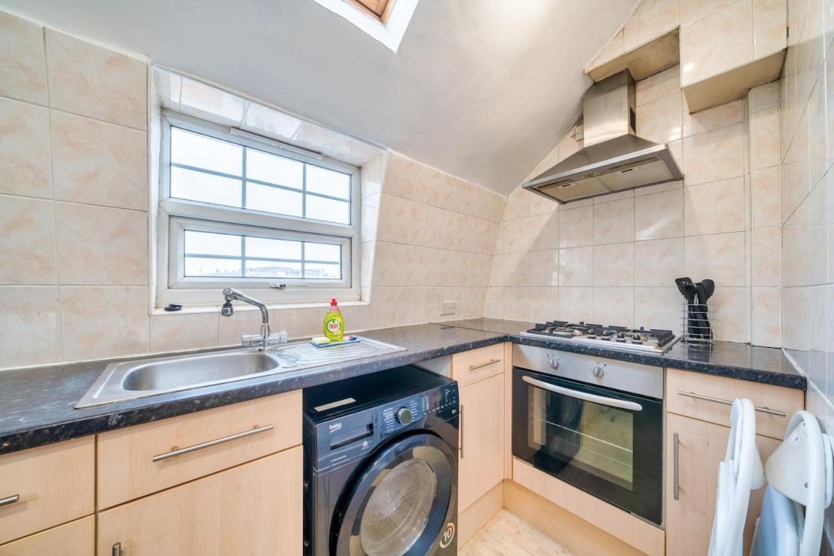 Cosy 2br Flat In Camden Town London