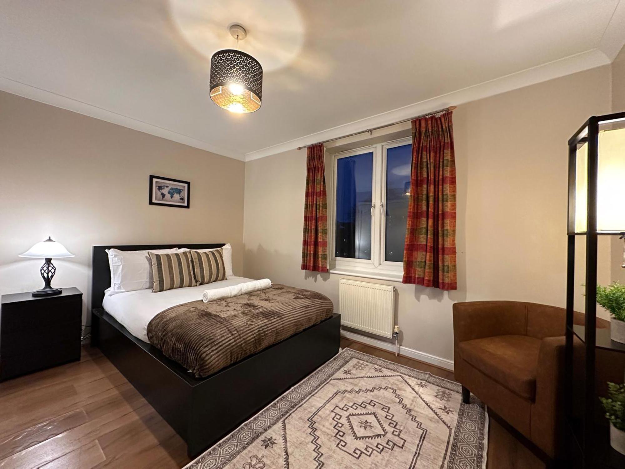Mia Place In Tower Hill, 2 Double Beds, Max 4 People, Free Parking Available Upon Request, Great Location London