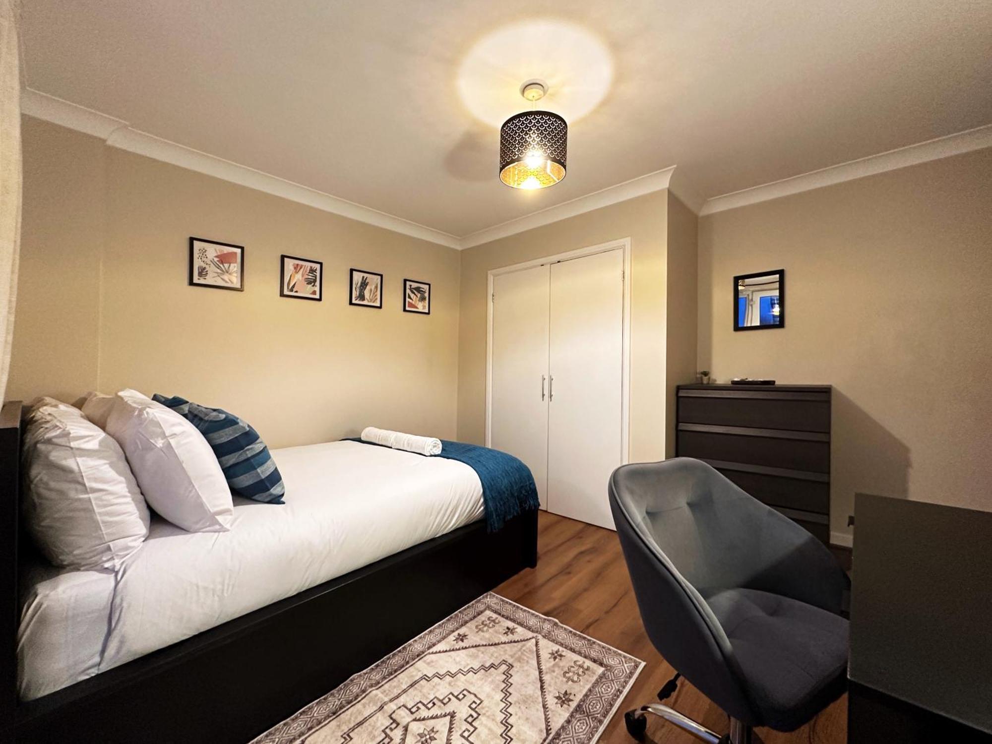 Mia Place In Tower Hill, 2 Double Beds, Max 4 People, Free Parking Available Upon Request, Great Location * London