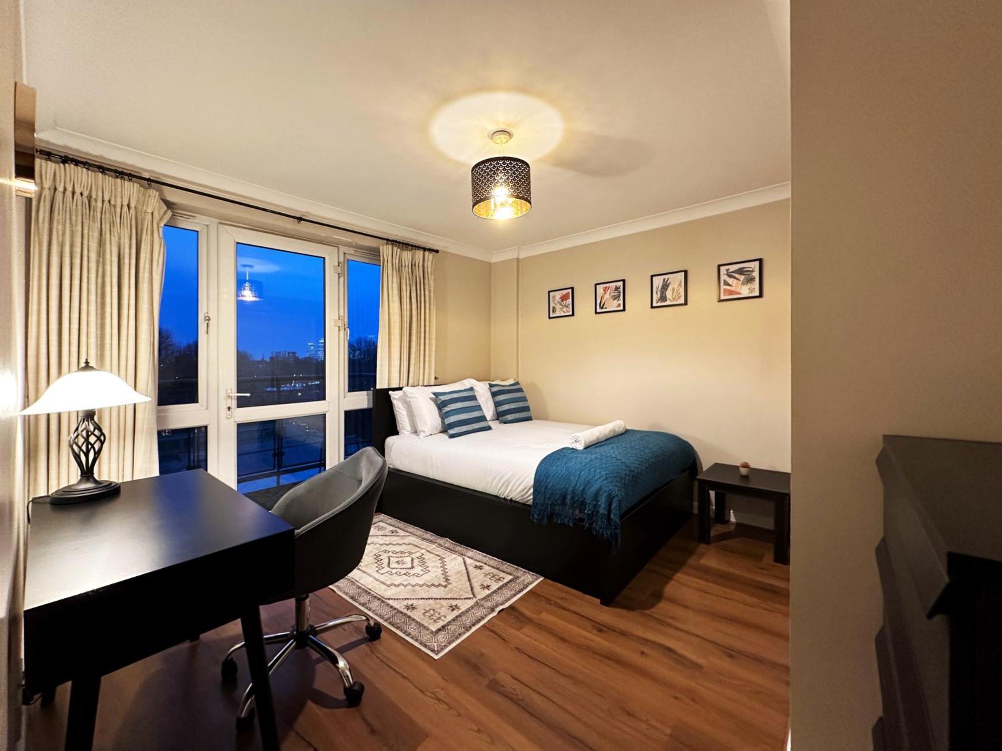 Mia Place In Tower Hill, 2 Double Beds, Max 4 People, Free Parking Available Upon Request, Great Location Apartment