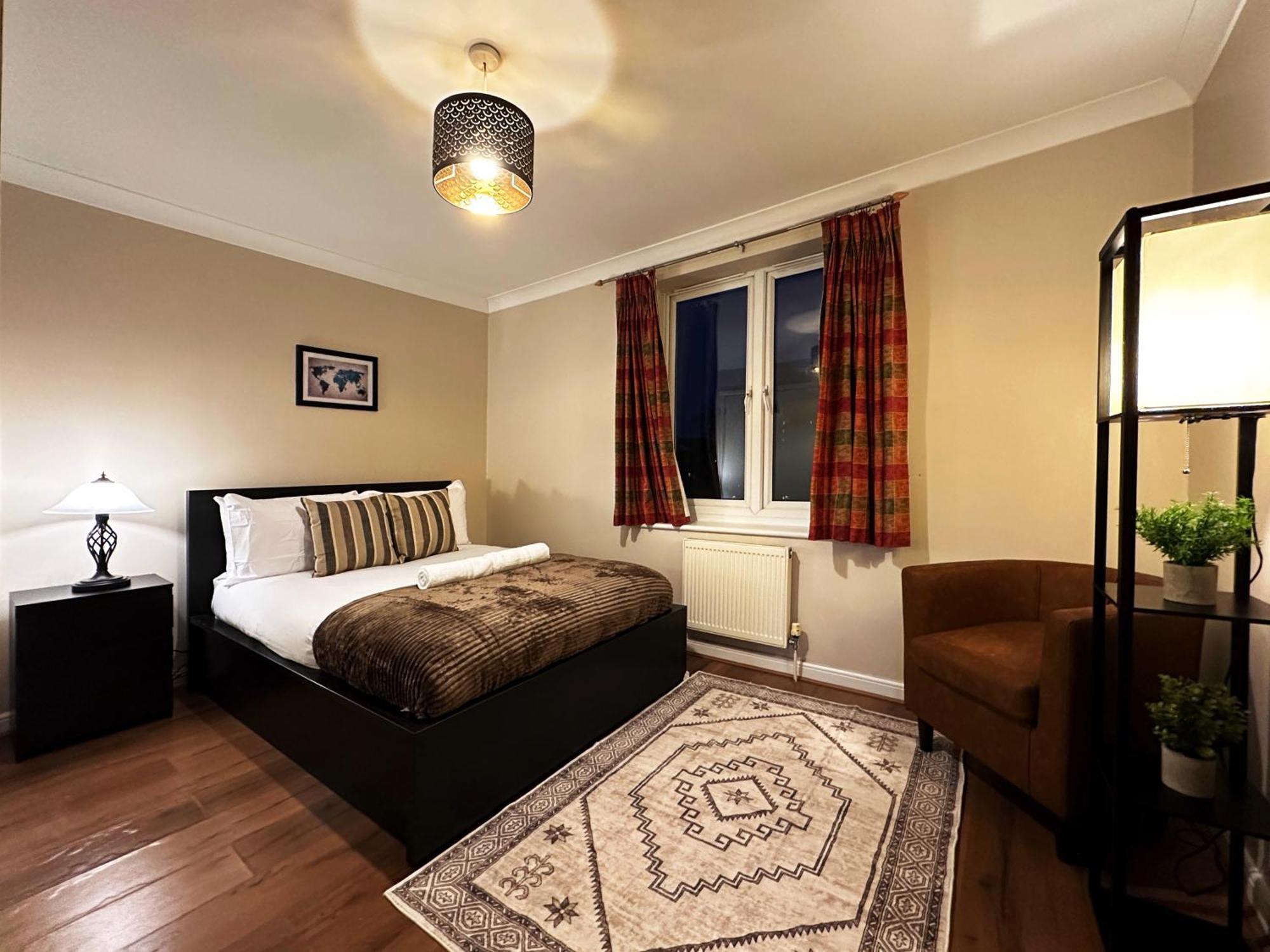 Apartment Mia Place In Tower Hill, 2 Double Beds, Max 4 People, Free Parking Available Upon Request, Great Location