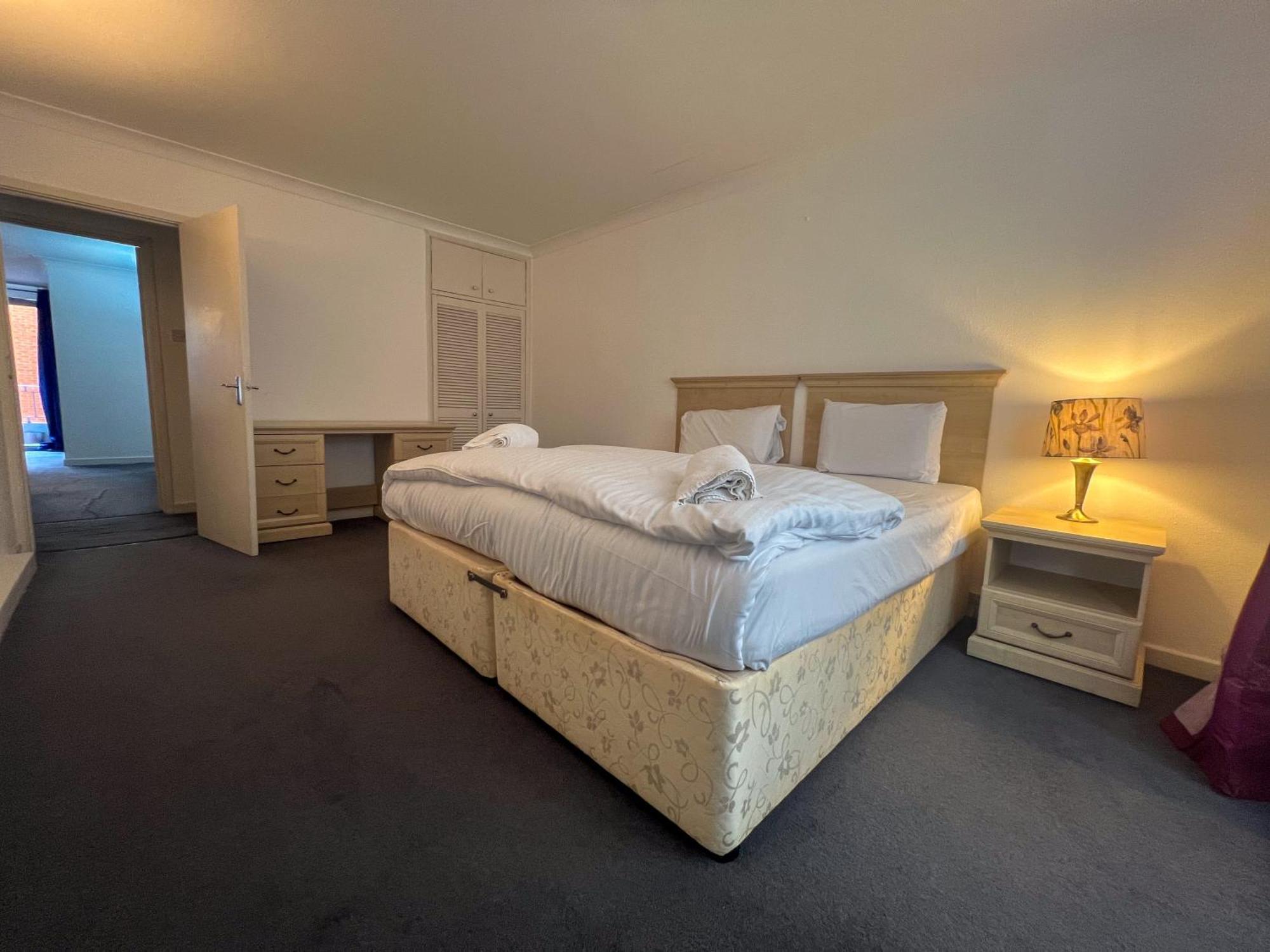 Apartamento Opulent 2-bedroom In The Heart Of Mayfair H4