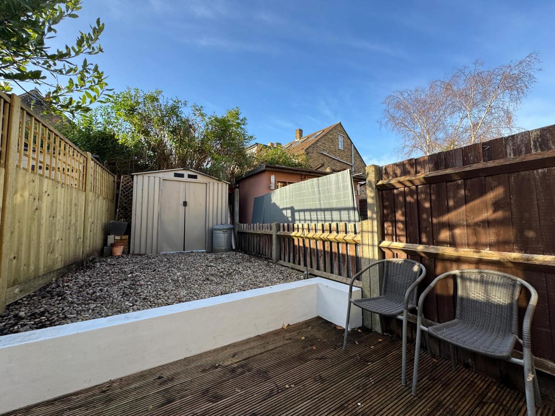 Lovely And Newly Refurbished 2bd Maze Hill Apartment