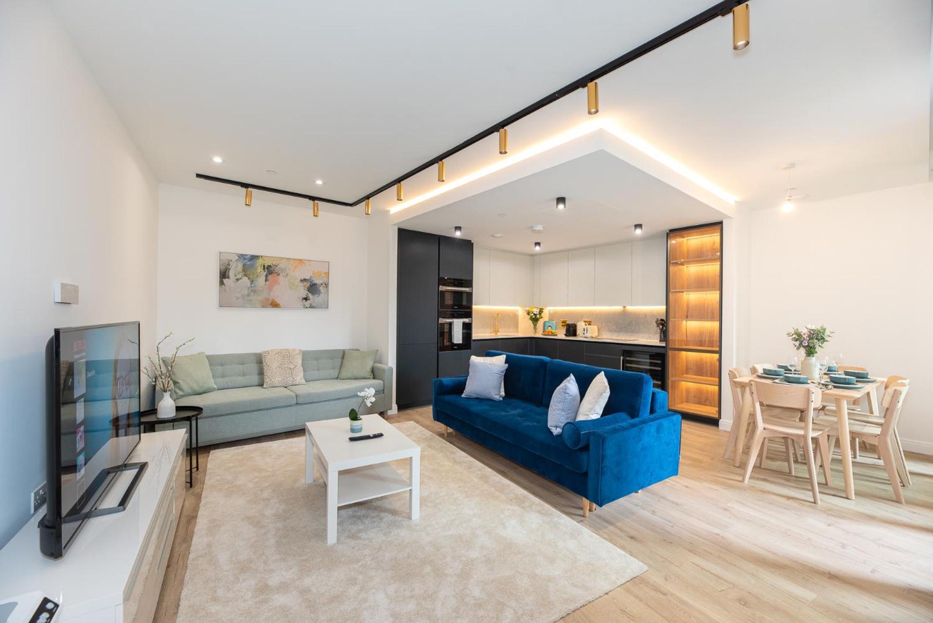Lavish 2 Bedroom Flat With Private Balcony In Clerkenwell, Barbican Londen
