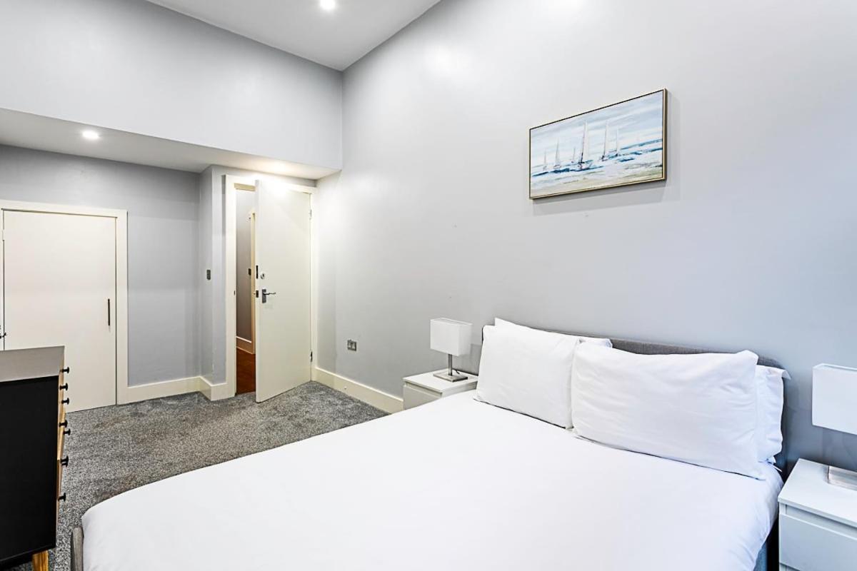 Apartment Refurbished Stjohns Hill *