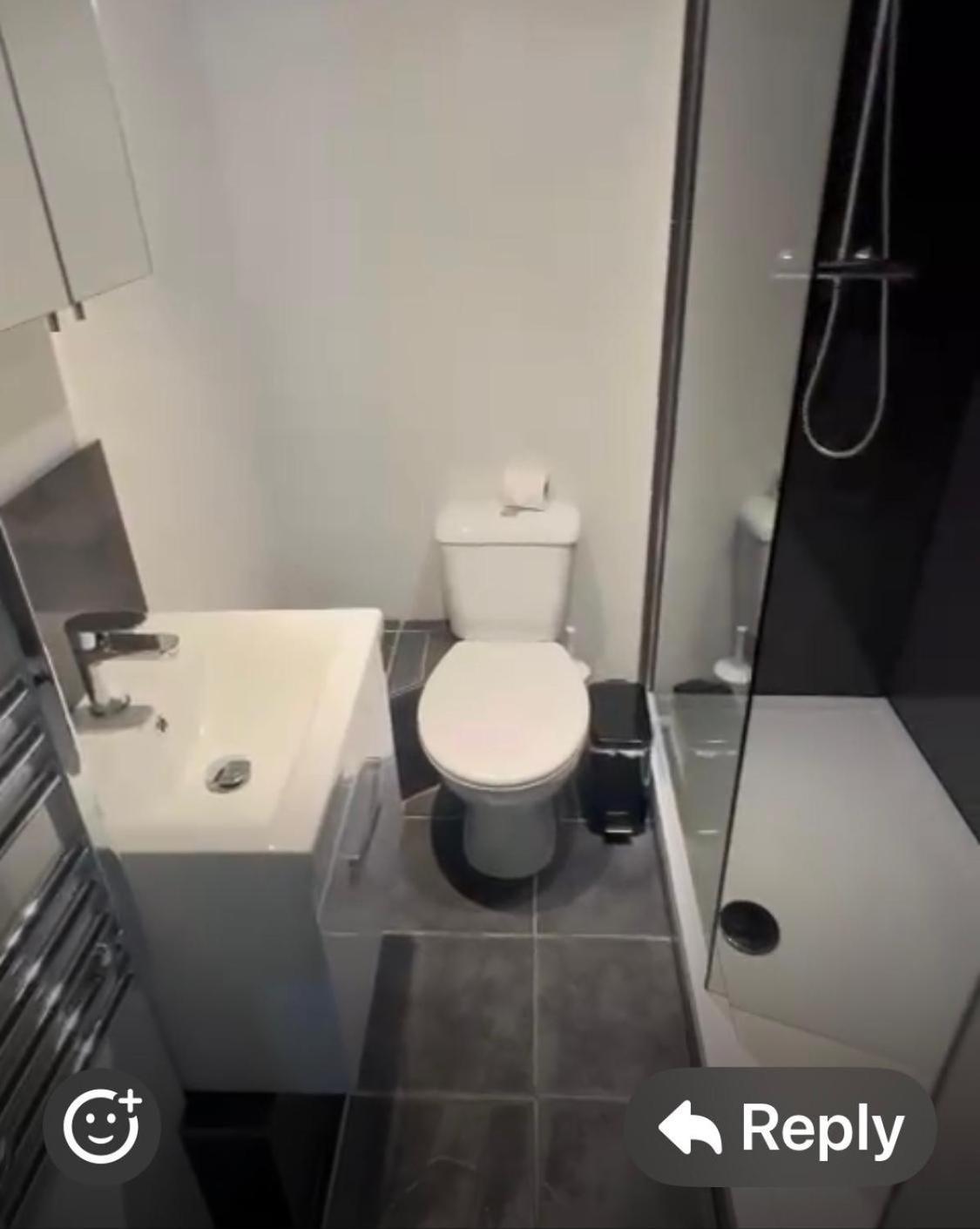 Apartment Basement Flat Is Stoke Newington