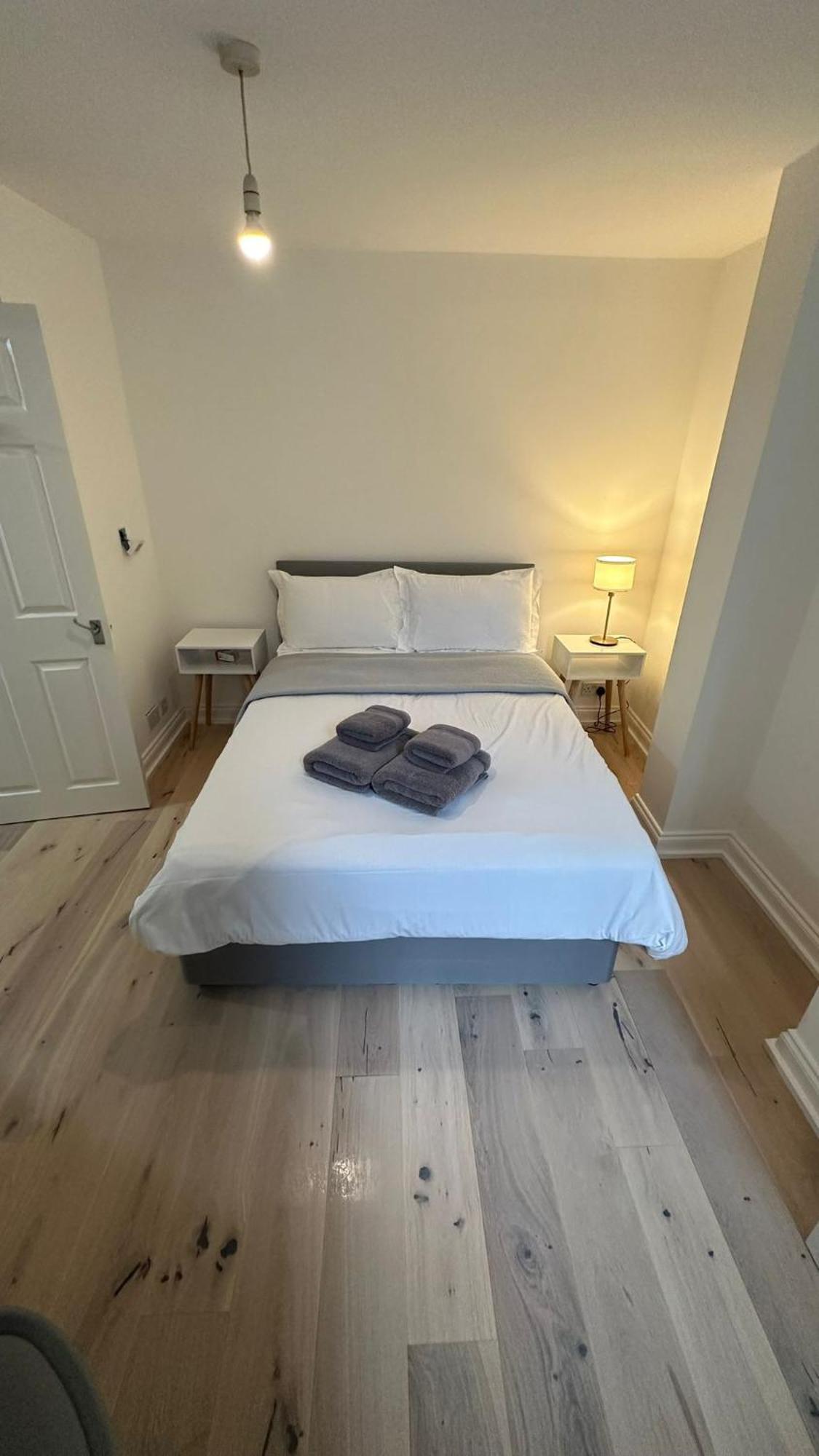 Basement Flat Is Stoke Newington *