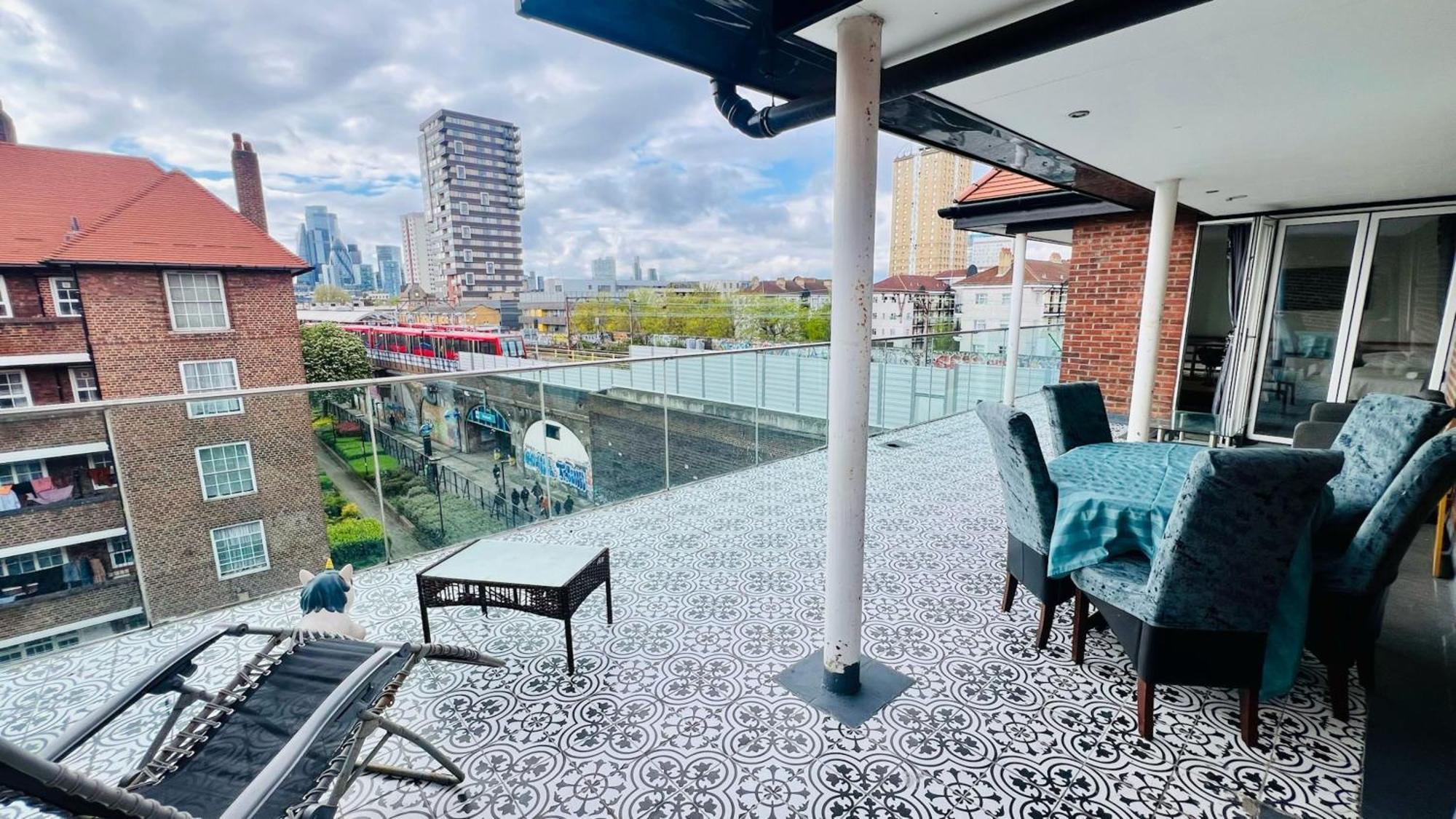 View Sunset Luxurious In Zone-1 Including One Family Twin With Its Own Stunning Private Terrace Frühstückspension *