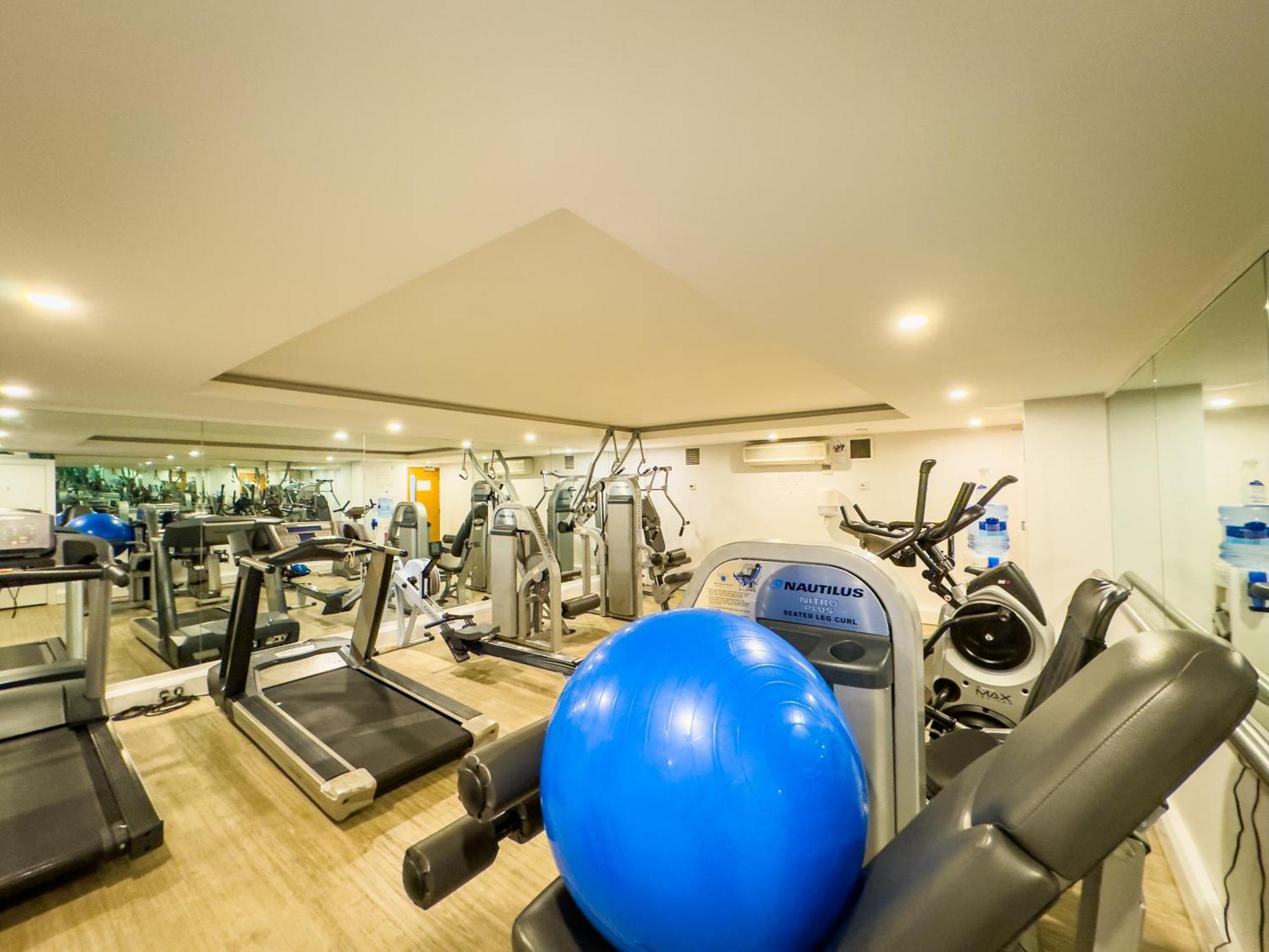 Modern Nespresso Luxe Apartment London