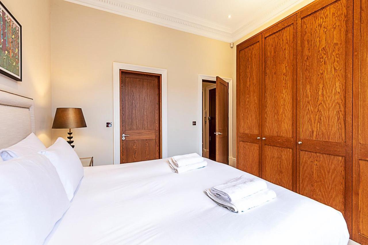Elegant South Kensington Retreat * London