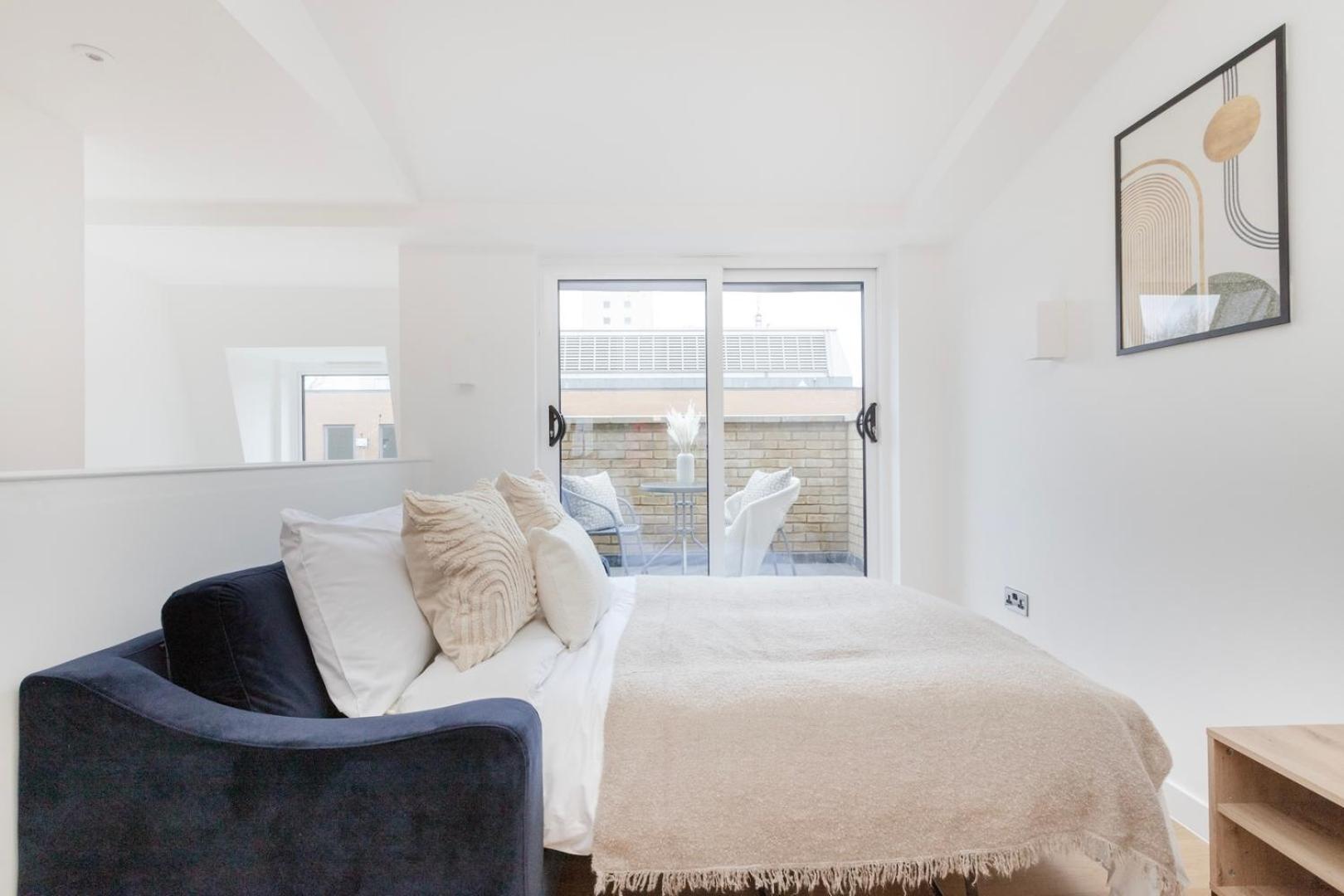 Bnbnook - Fitzrovia Duplex - Soho & Oxford Street Apartment London