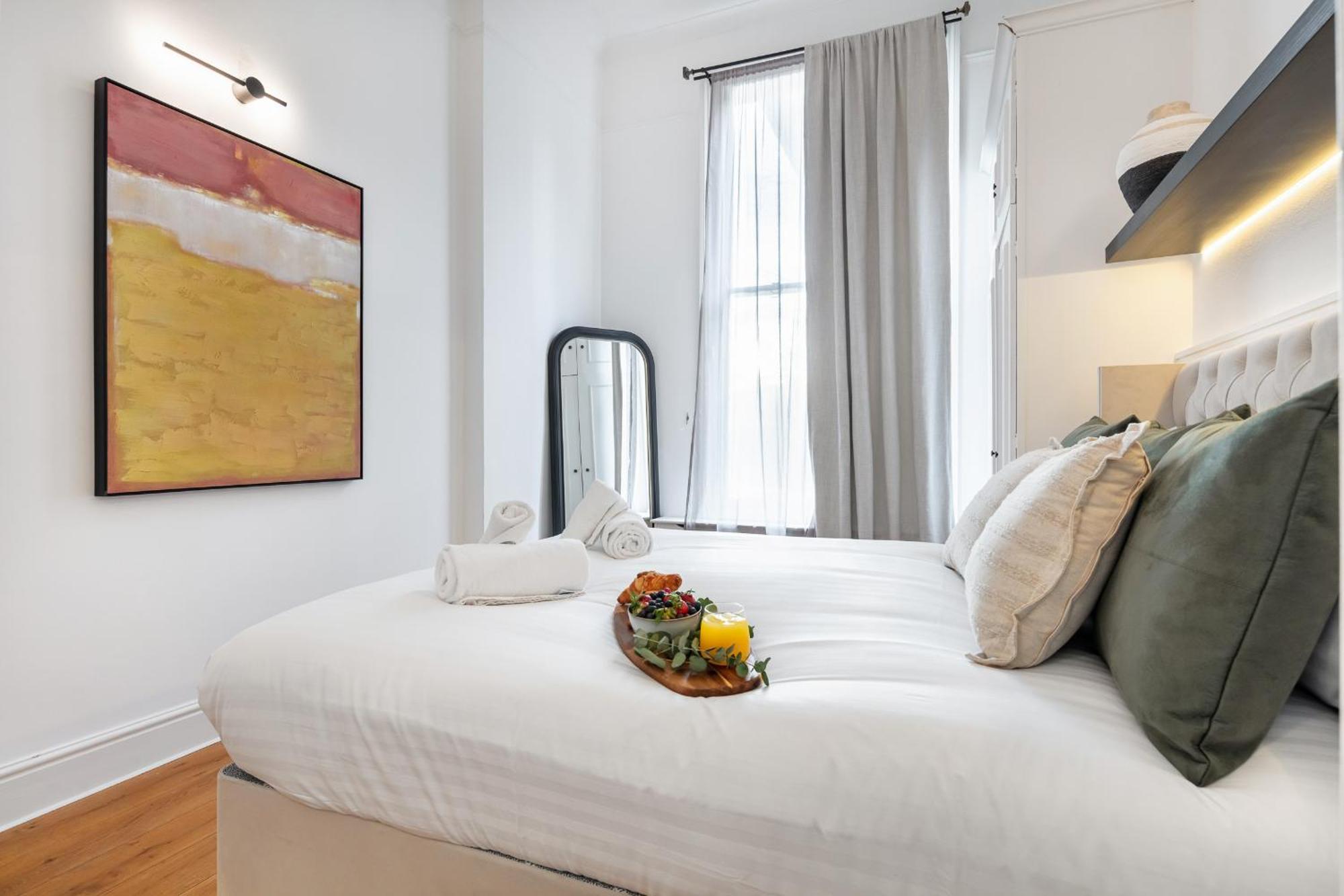 Designer Chelsea Up To 6 Guests Apartment *