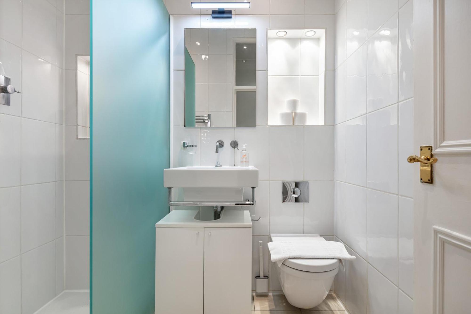 Designer Chelsea Up To 6 Guests Apartment London