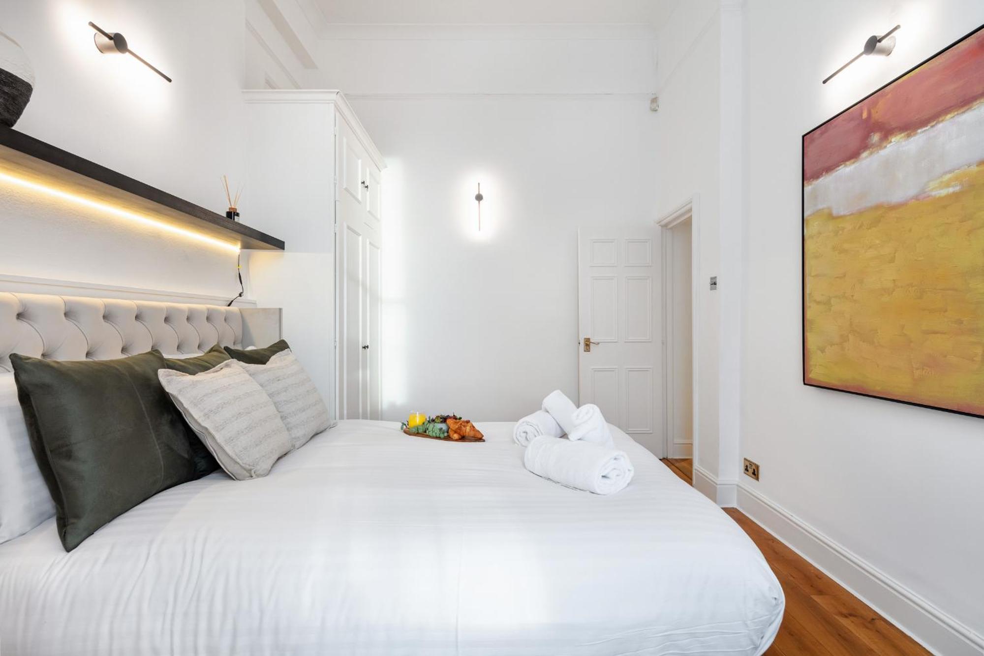 Designer Chelsea Up To 6 Guests London