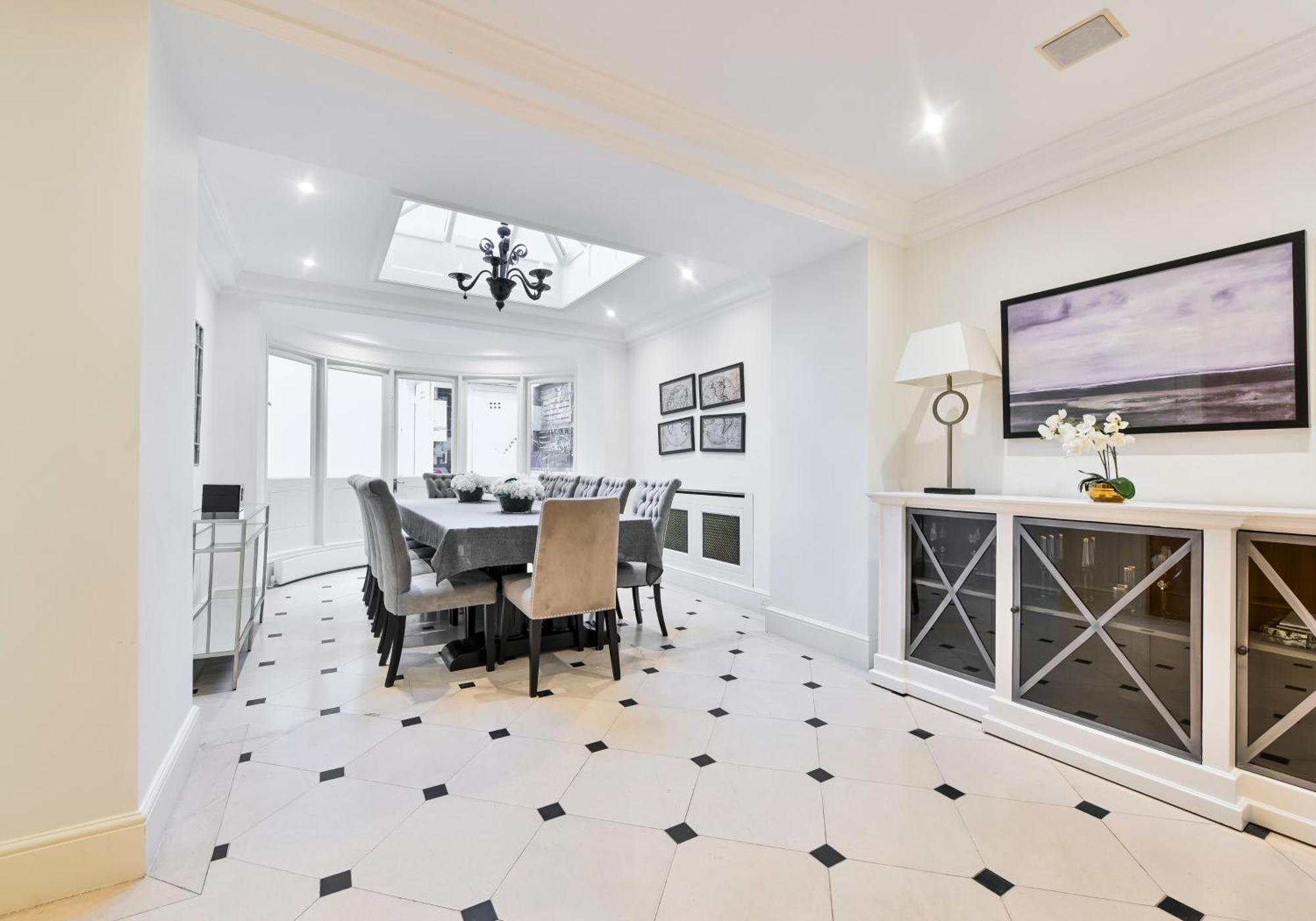 Holiday home Exclusive Knightsbridge Townhouse With Parking
