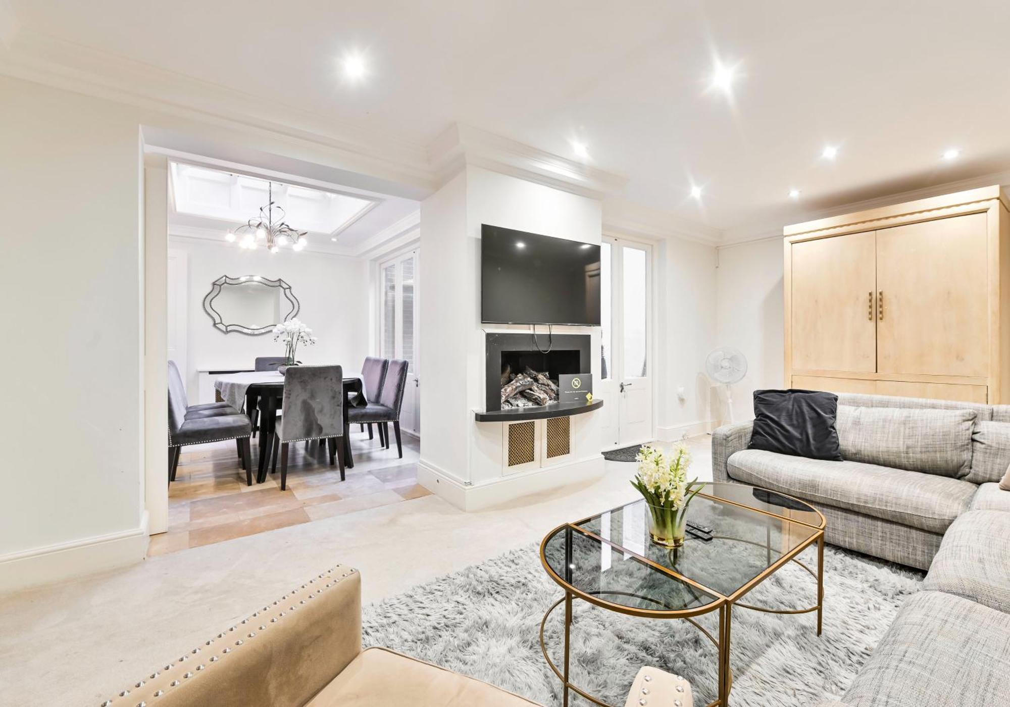 Holiday home Exclusive Knightsbridge Townhouse With Parking *