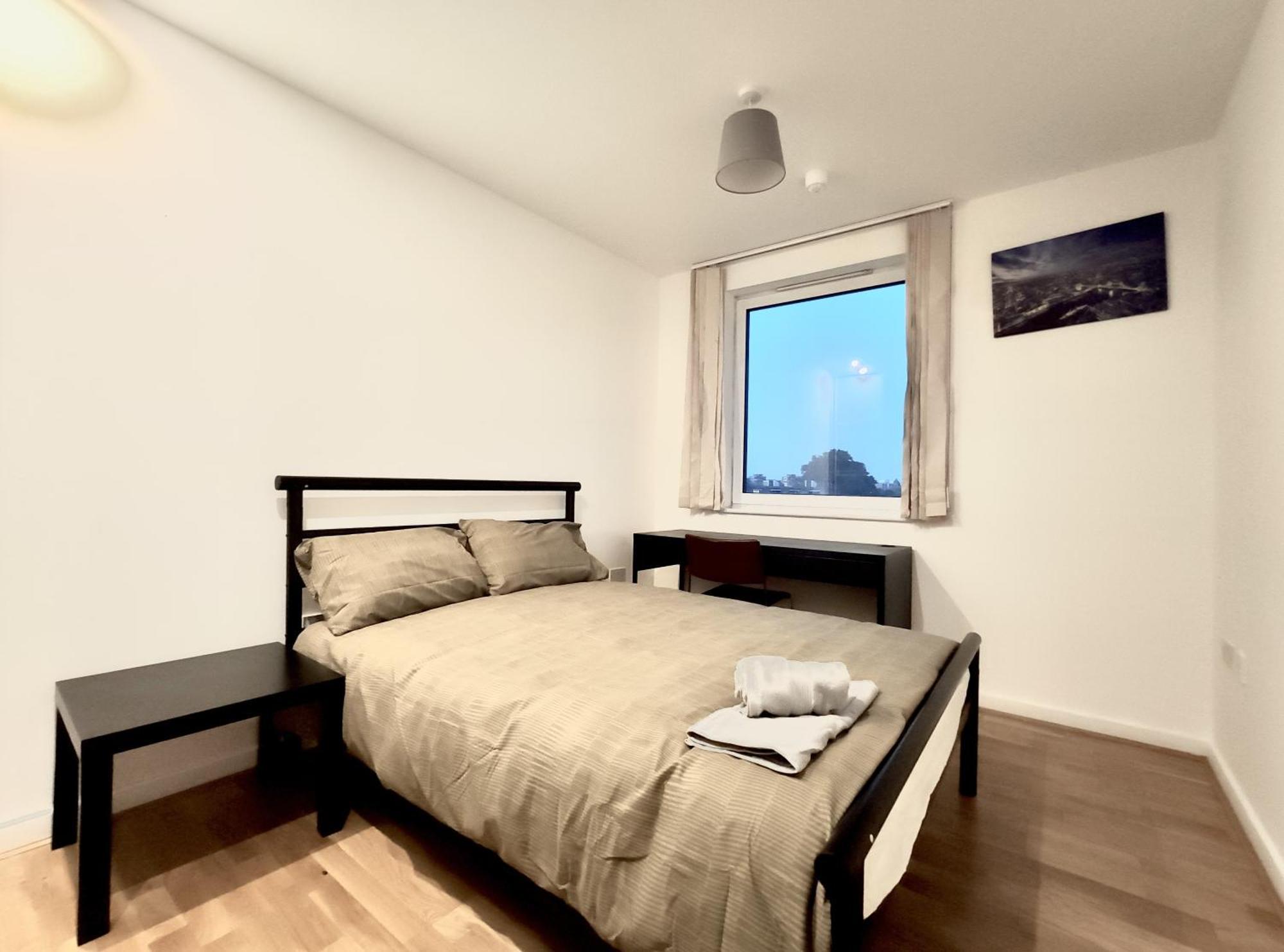 Cozy 2 Bedroom Flat In Central Apartment