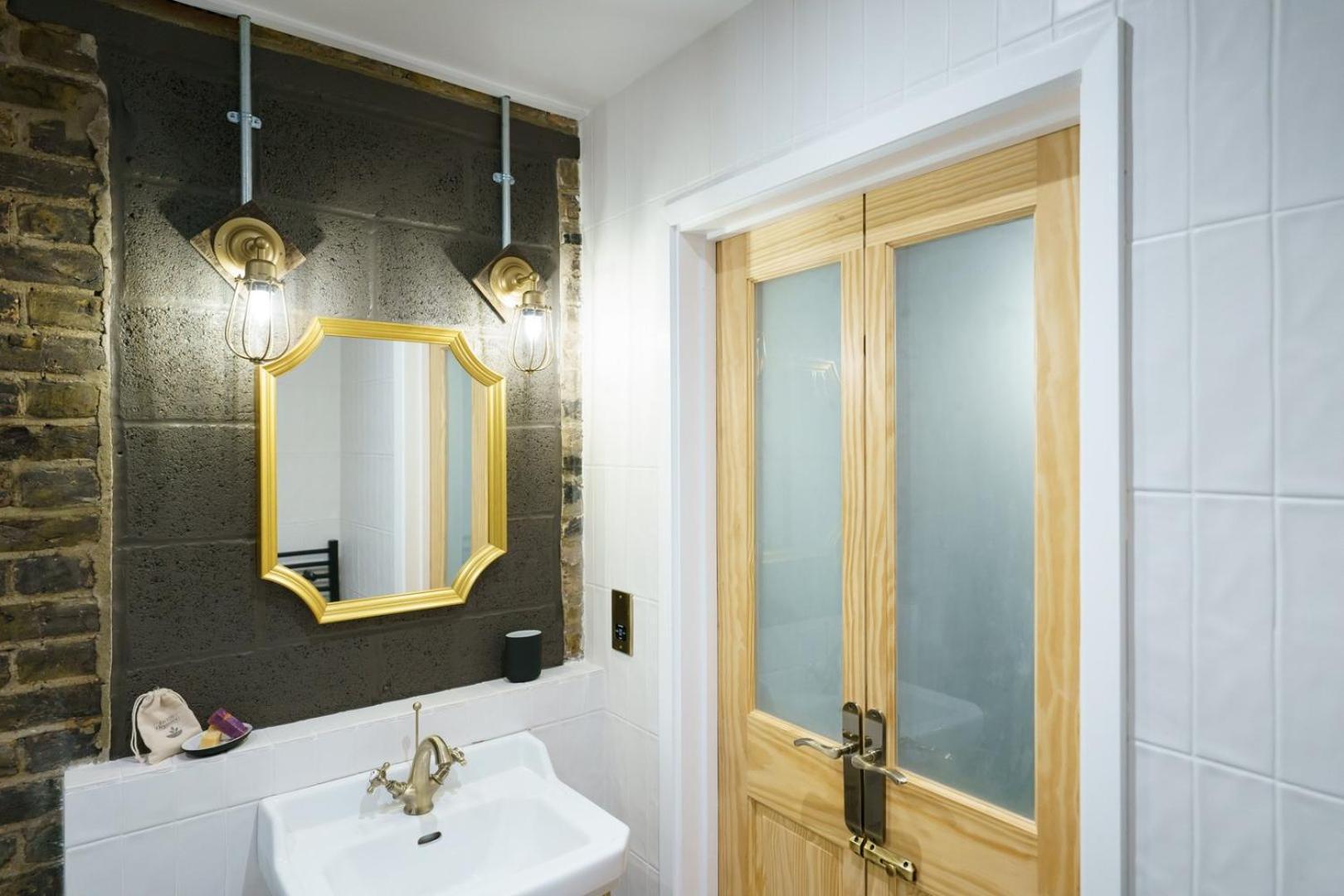 Guestready - Charming Heritage In * London