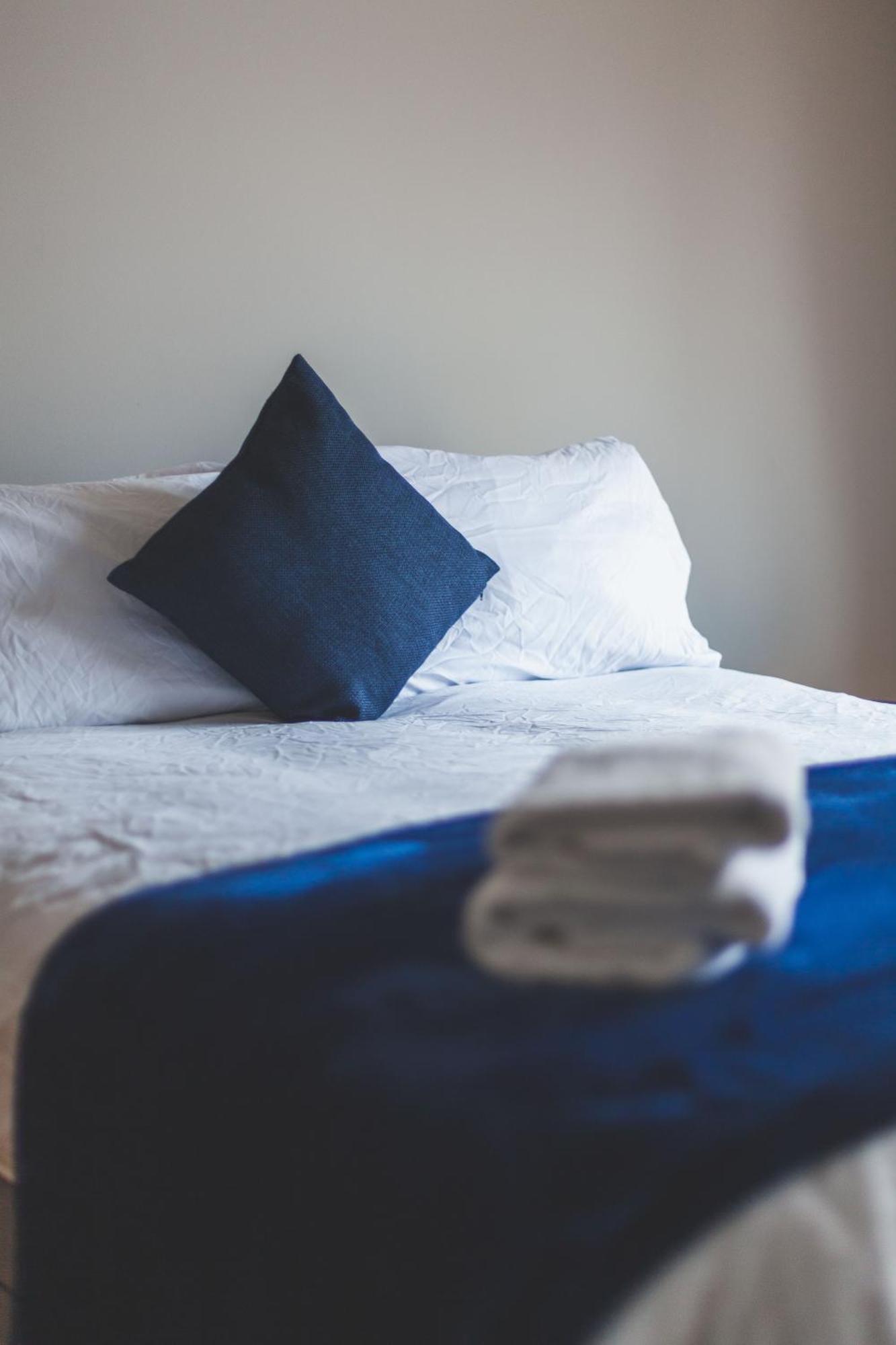 Relax And Unwind, King Beds Near Camden Town * London