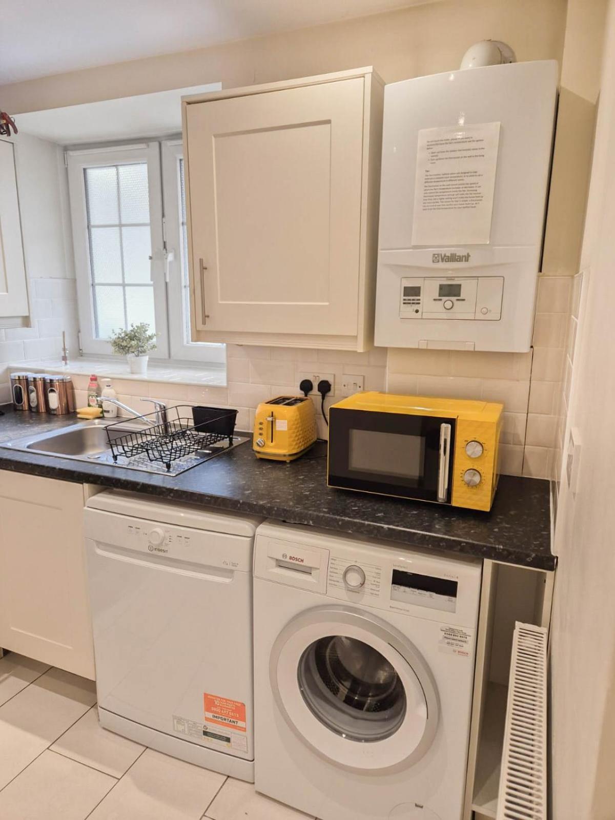Chic 2-bedroom Flat In Vauxhall Near The Oval Apartment London