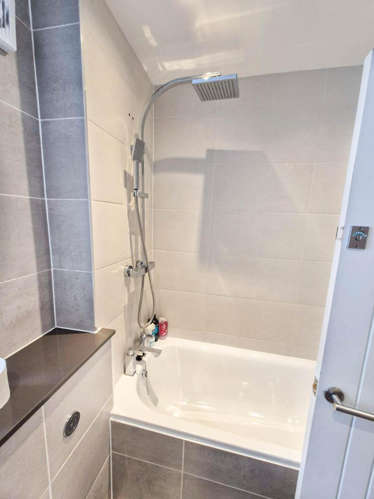 Apartment Chic 2-bedroom Flat In Vauxhall Near The Oval London