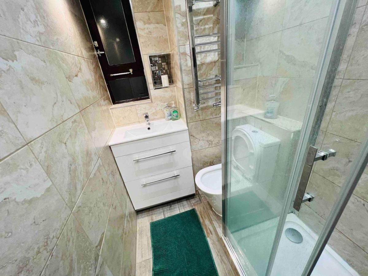 Apartment Entire Flat In King's Cross London