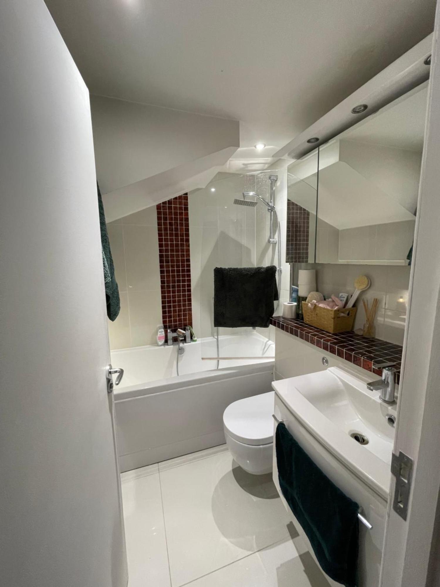 Homestay Living - Cosy In Flat London