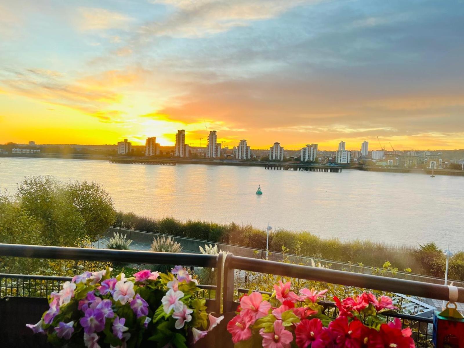 Apartment Stunning 2 Bed River View Gogh Experience London
