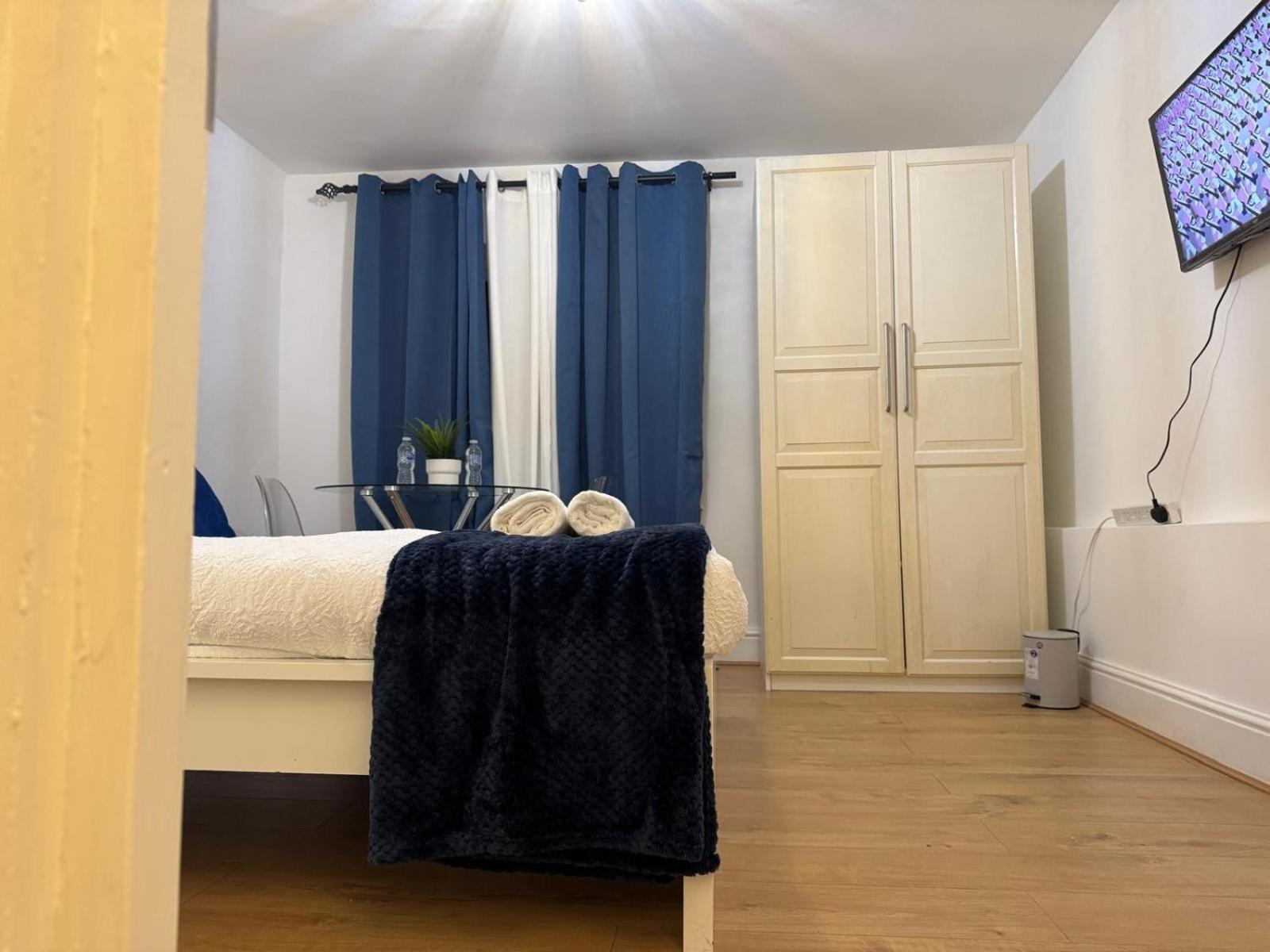 Privatunterkunft The Riverside Haven London