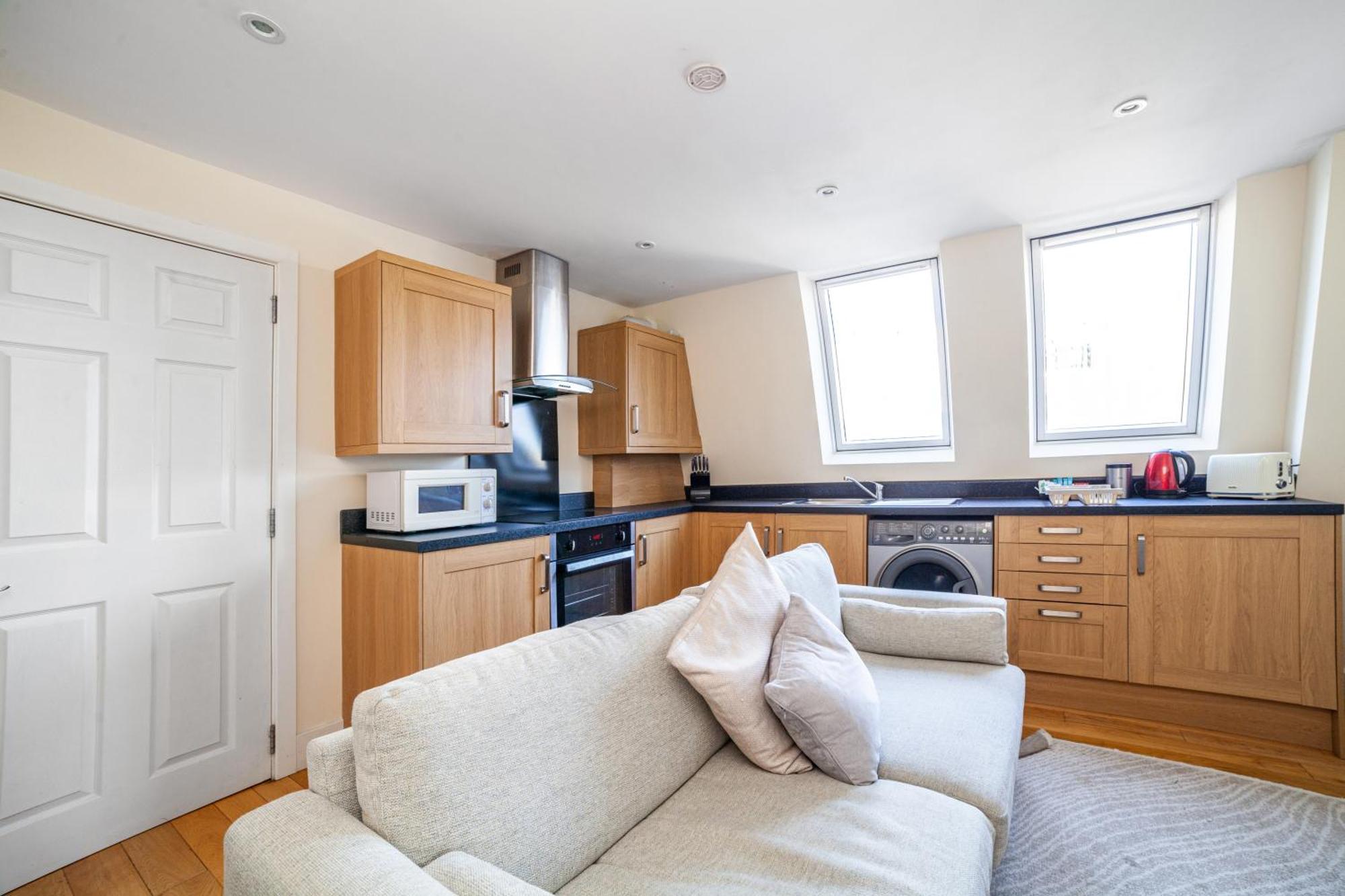 Perfect 3 King Bed Flat Near Islington Apartment *