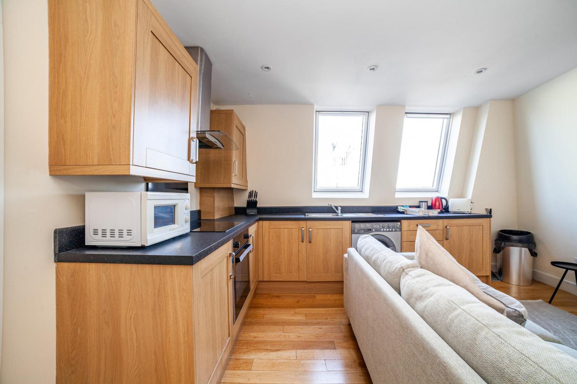 Perfect 3 King Bed Flat Near Islington London