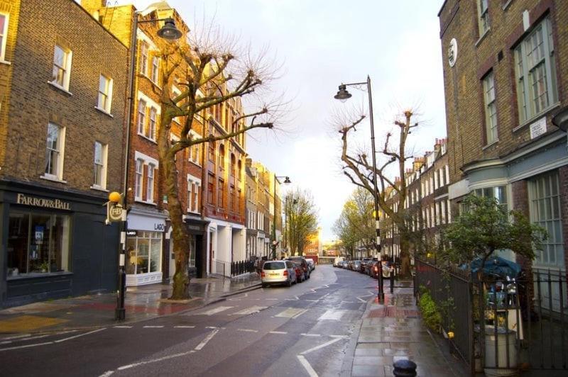 Character 2-bed Flat In Angel * London