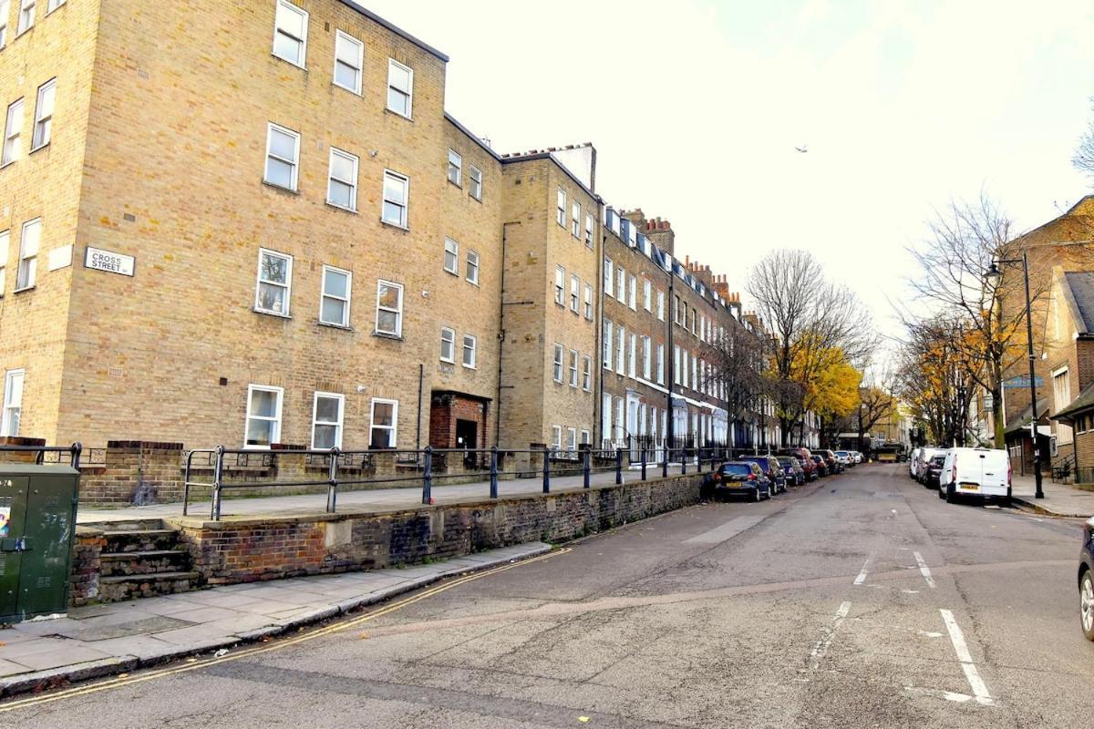Apartment Character 2-bed Flat In Angel London