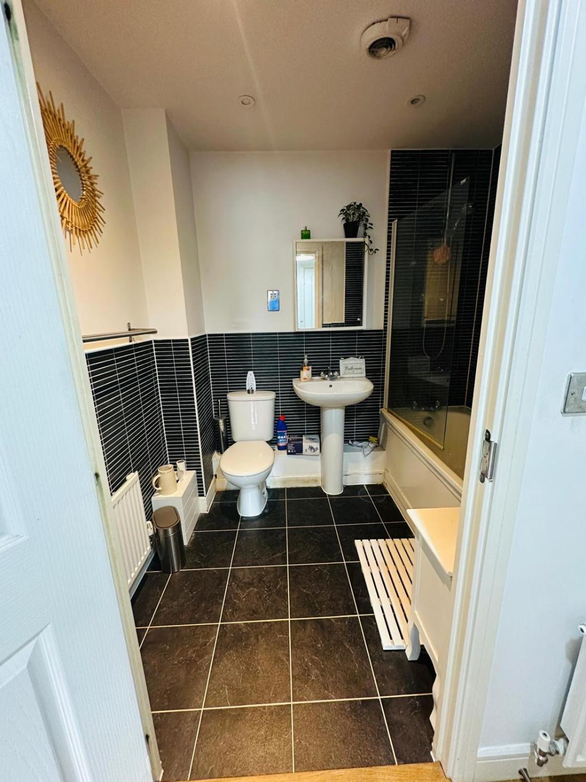 Luxury Near Apartment *