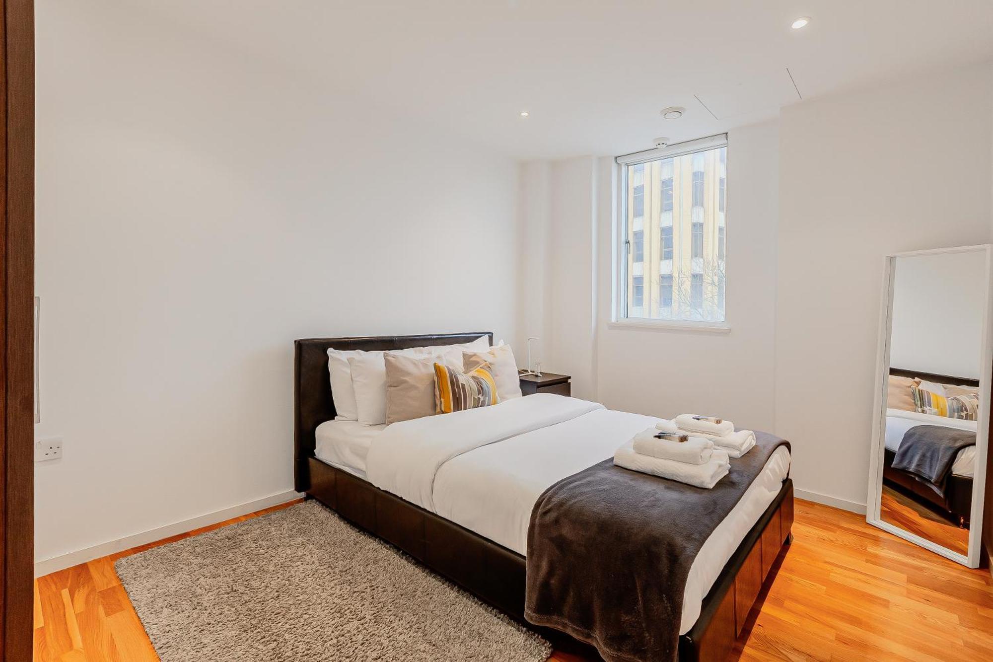 Family 1 Bdr Apt, Panoramic Views, Minute To Tube