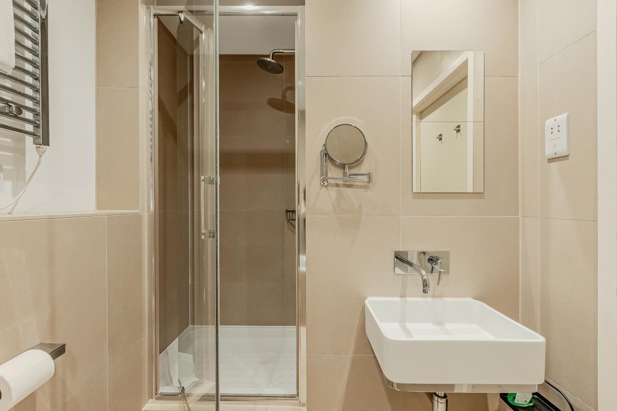Family 1 Bdr Apt, Panoramic Views, Minute To Tube Apartment London