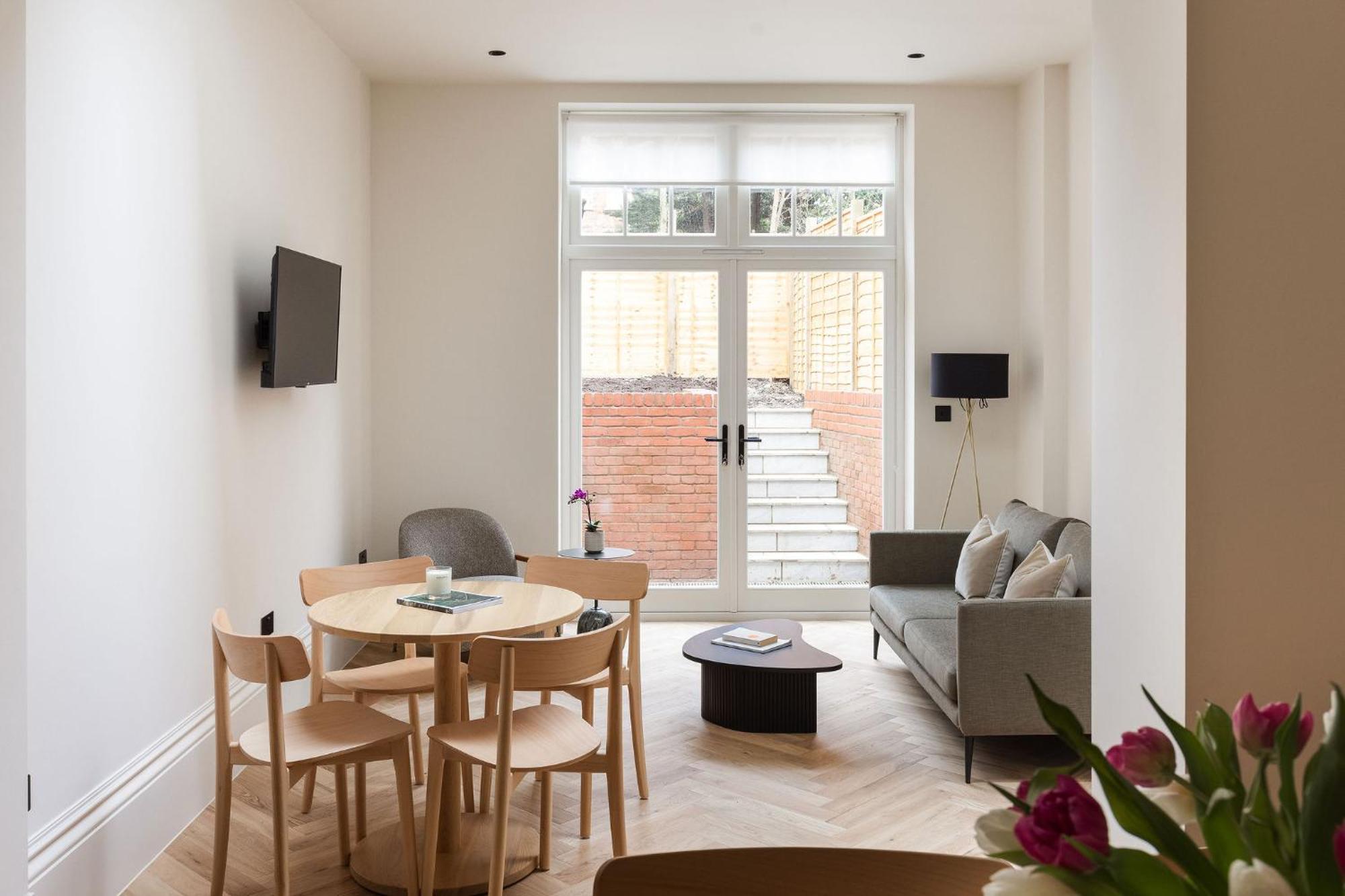 Fivem West Hampstead - North * London