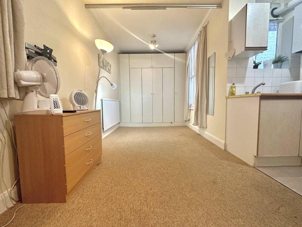 Apartment Flat In Paddington London