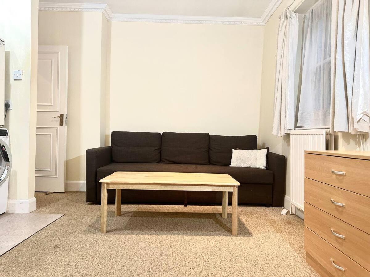 Flat In Paddington
